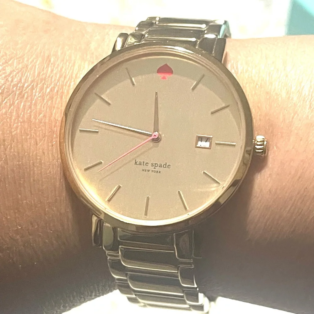 ❤️KATE SPADE Gold Color Watch❤️ - Picture 2 of 13